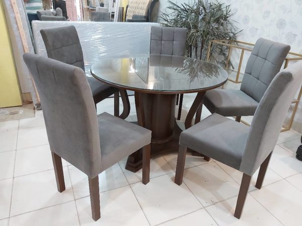 Round dining table set