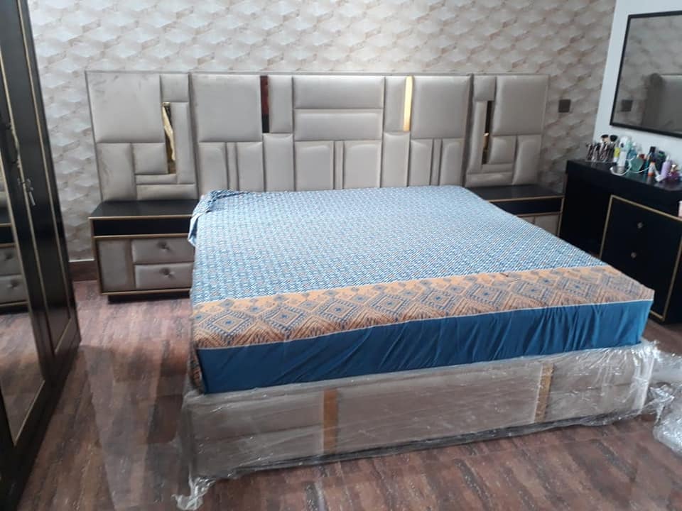 Cushion fabric bed