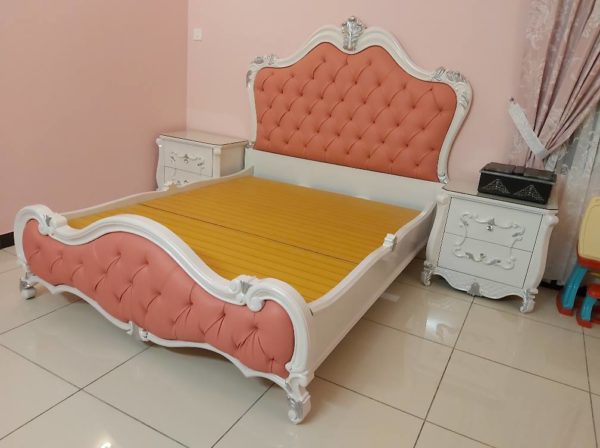 Deco fabricated bed
