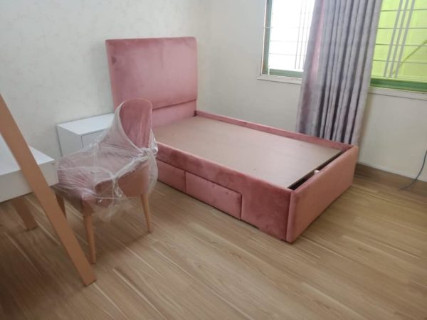 Single storage bed