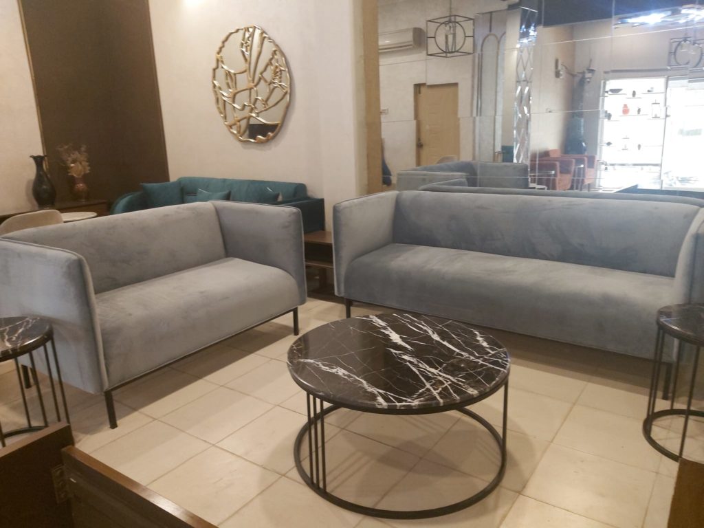 Modern sofa set