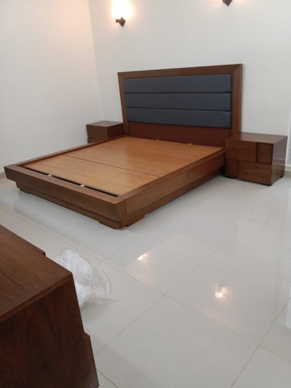 Wooden fabricated bed