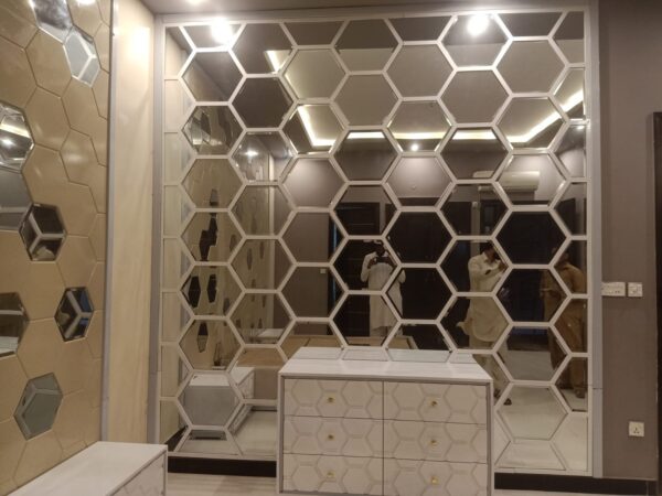 Hexagonal mirror design