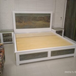 Wooden tactile bed