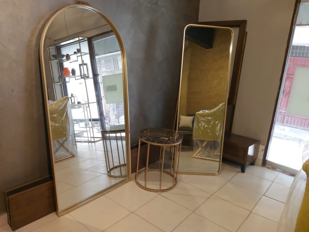 Metal standing mirror