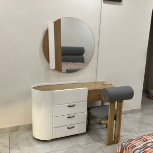 Dresser & mirror with chair